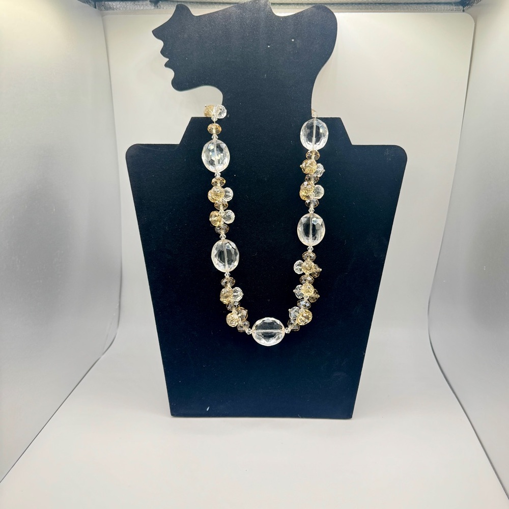 Elegant Crystal Beaded Necklace